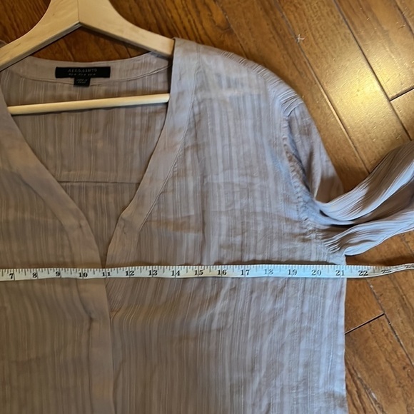AllSaints | Wairyn Button Down Split Neck Blouse Shirt Size 4 Neutral Cotton - Picture 10 of 11